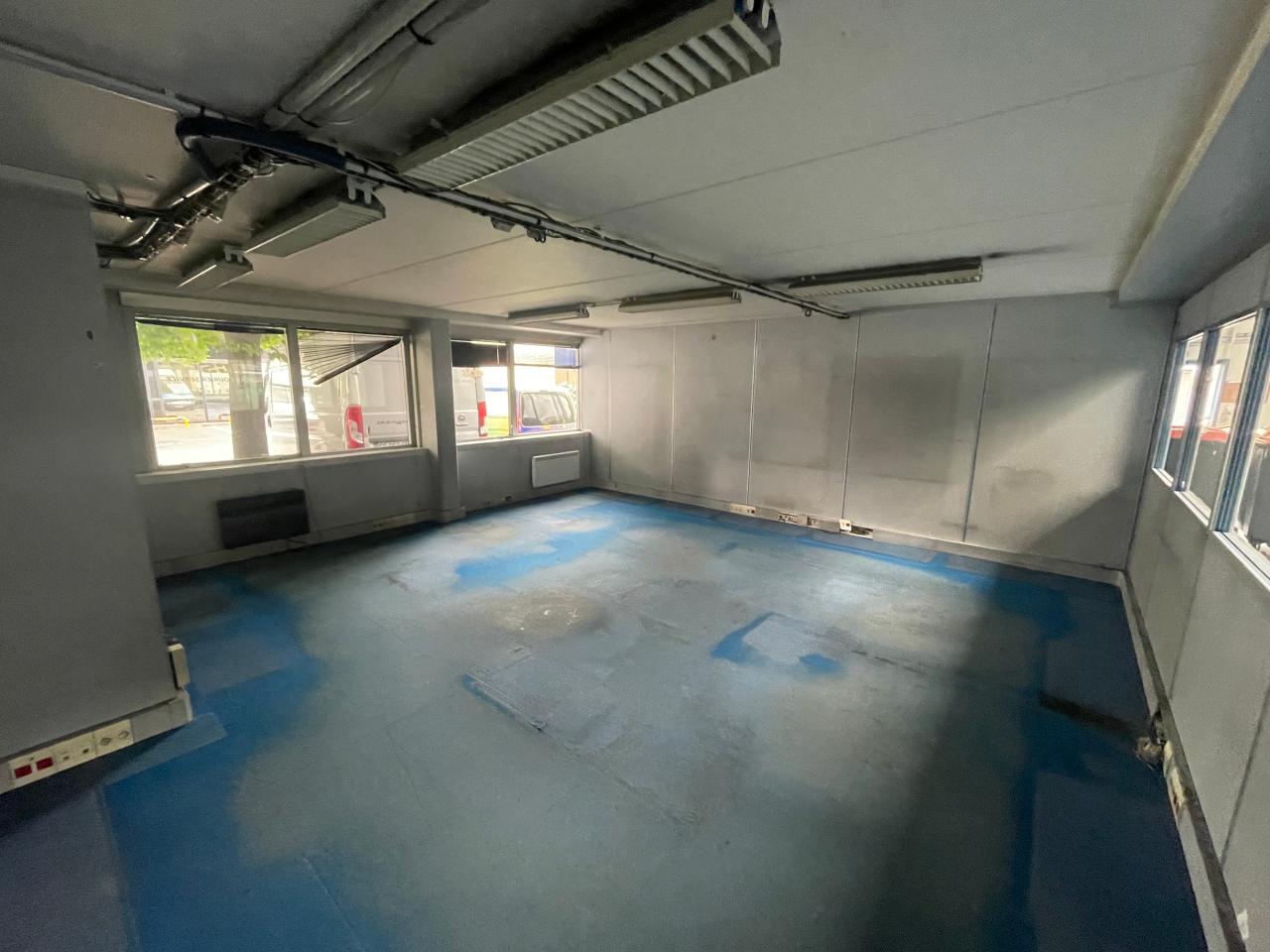 Local d'activité Saint-Ouen 722m² Location local d'activité Saint-Ouen Seine-Saint-Denis OLACT2316407 8
